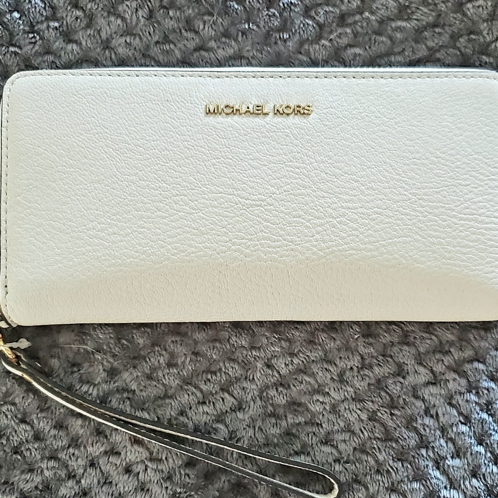 Michael Kors Wristlet